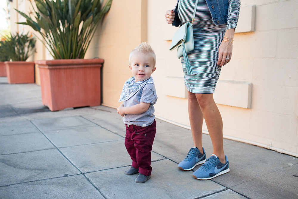 kailee-wright_navy-stripe-dress-sneakers