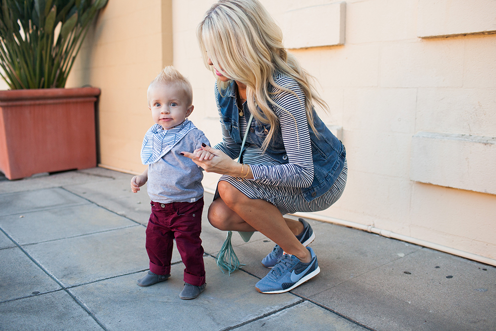 kailee-wright_navy-stripe-dress-sneakers