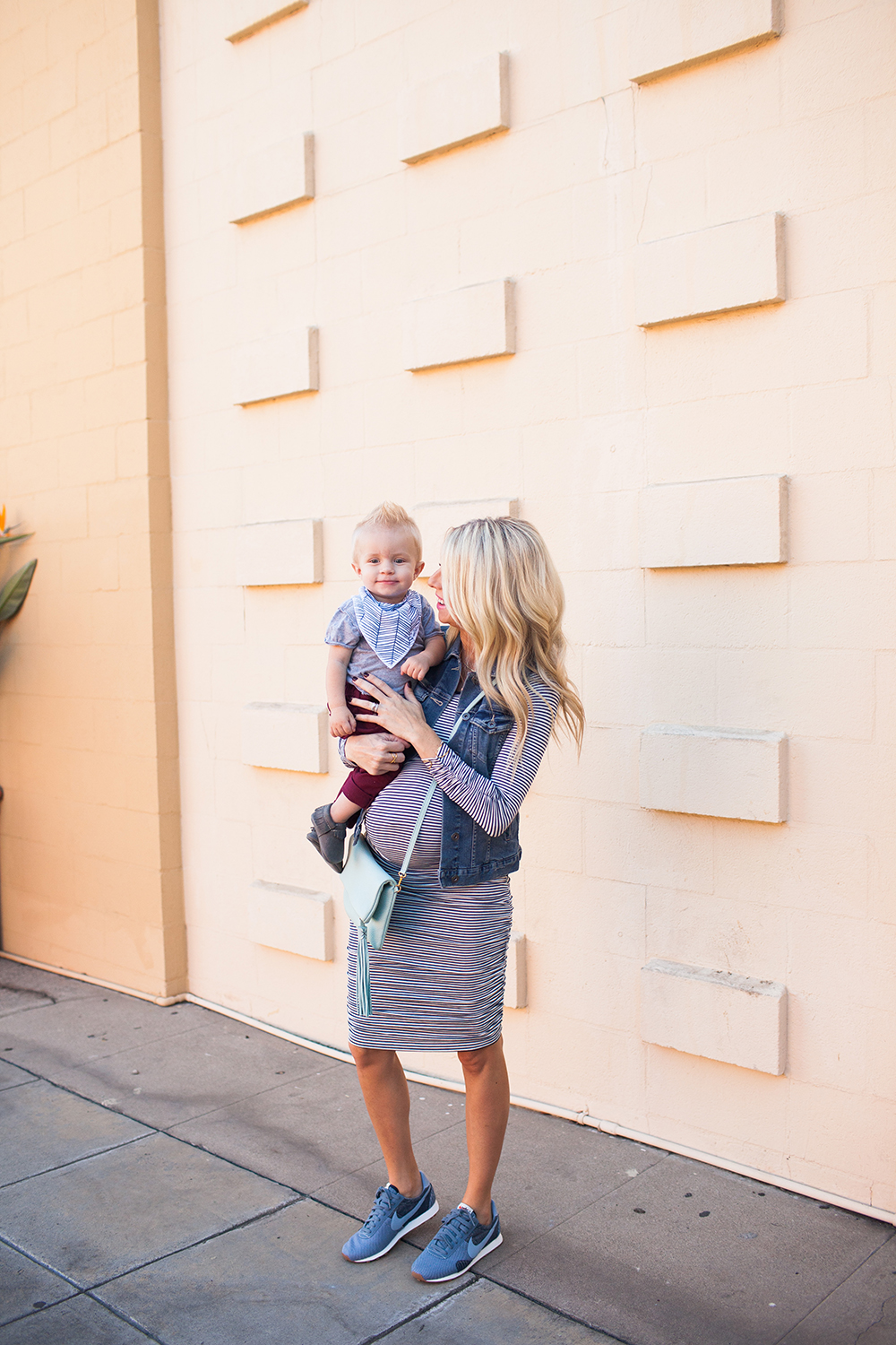 kailee-wright_navy-stripe-dress-sneakers