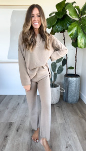 kailee wright sweater set